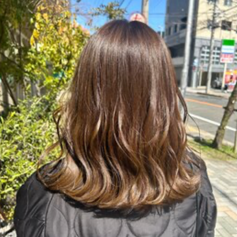 明るめオリーブベージュ